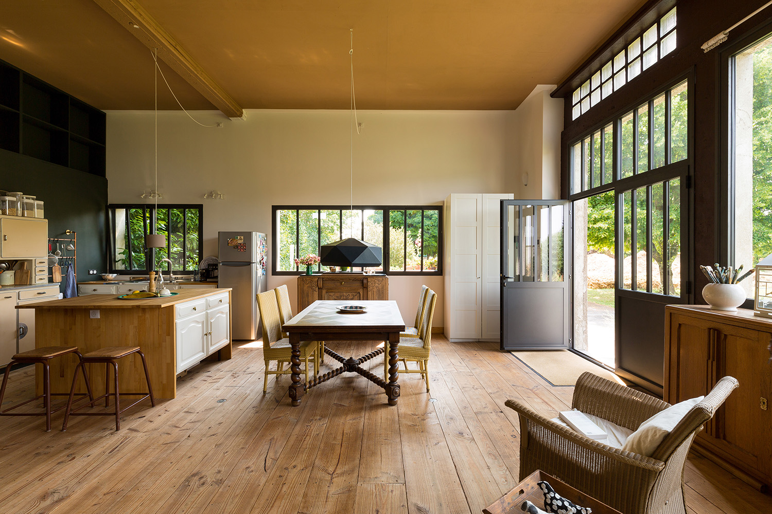 Intérieur avec menuiseries alu